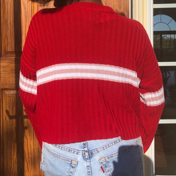 Rue 21 Long Sleeved Crop Top - Picture 3 of 3